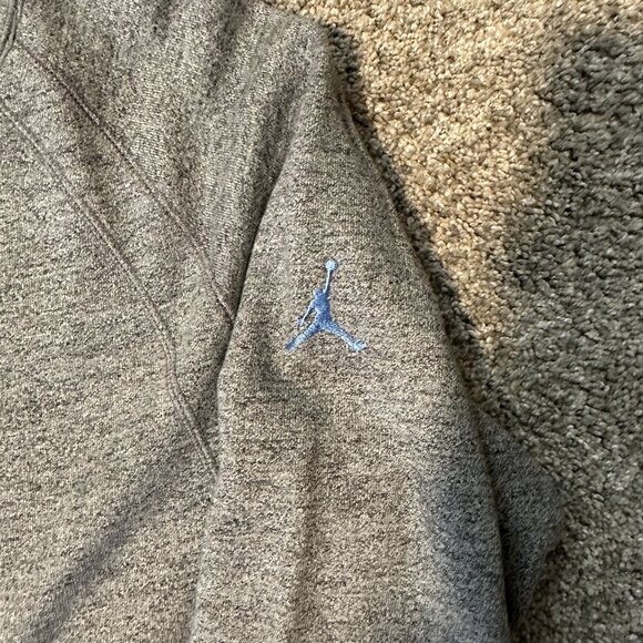University of North Carolina Crewneck Sweatshirt - Jordan Brand - Picture 3 of 5